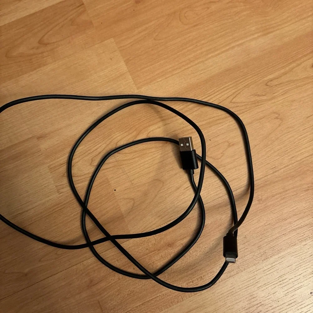 2 pack 6 and 10 FT new Charging Cables for iPhone and 4 Complimentary Headphones